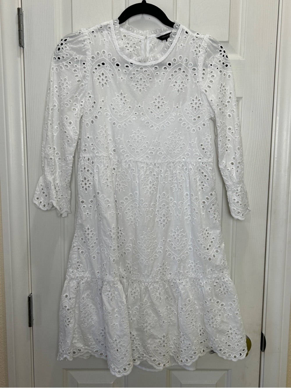 Banana Republic White Eyelet Lace Tiered Mini Dress Petite XS Long Sleeve
